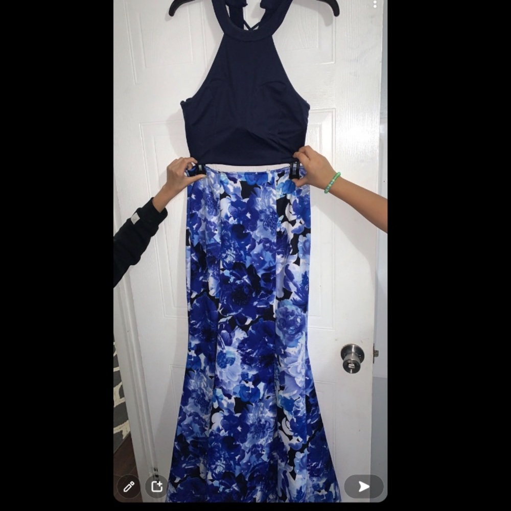 I’m selling a two-piece prom dress. Never worn!